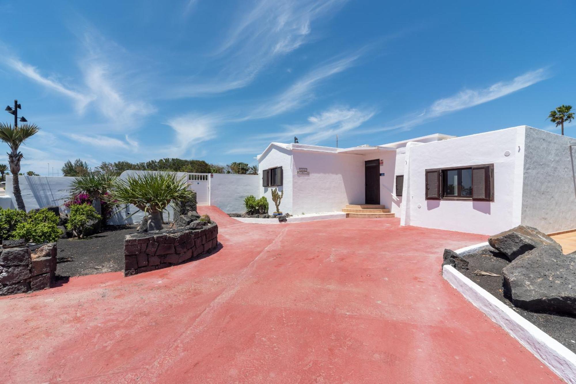 Villa Michelle - Lh114 By Villas Now Ltd Playa Blanca (Lanzarote) Exterior foto